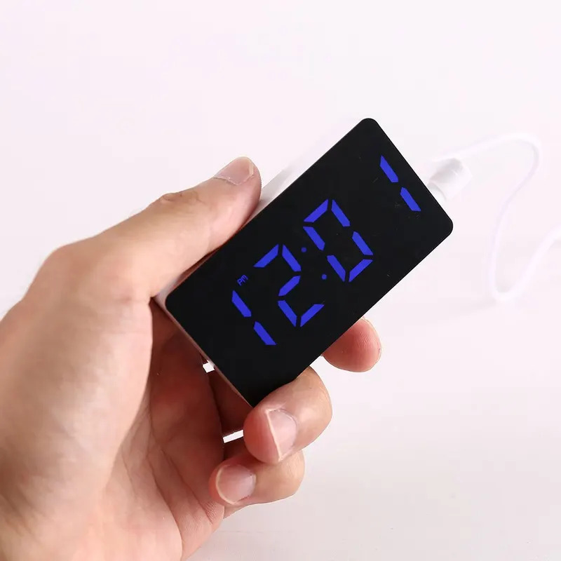 Elektronischer LED-Uhrenspiege – Electronics Gadgets Wholesale Bewertung und Preis